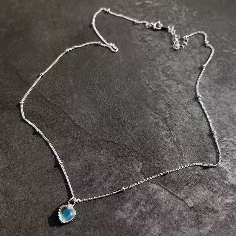 Japan-Korea Style Loving-Heart pendant necklace in silver-tone copper with a blue gradient heart-shaped charm